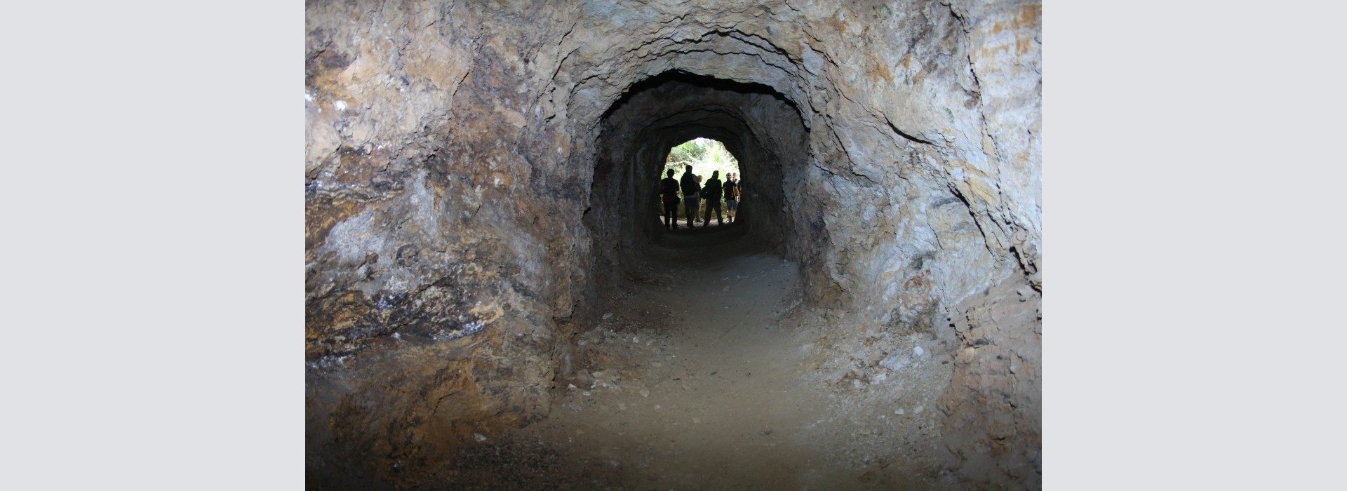 Sortida del GMC a les mines de ferro de Bruguers (mina “Elvira” o mines de Rocabruna), Gavà.